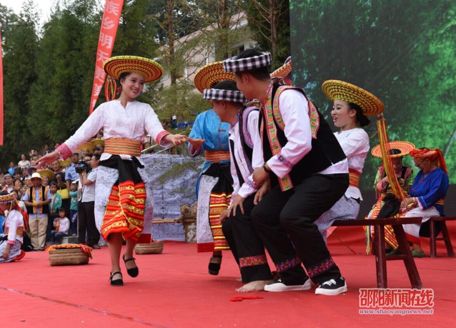 隆回县共同庆祝山界回族乡、虎行山瑶族乡建乡60周年