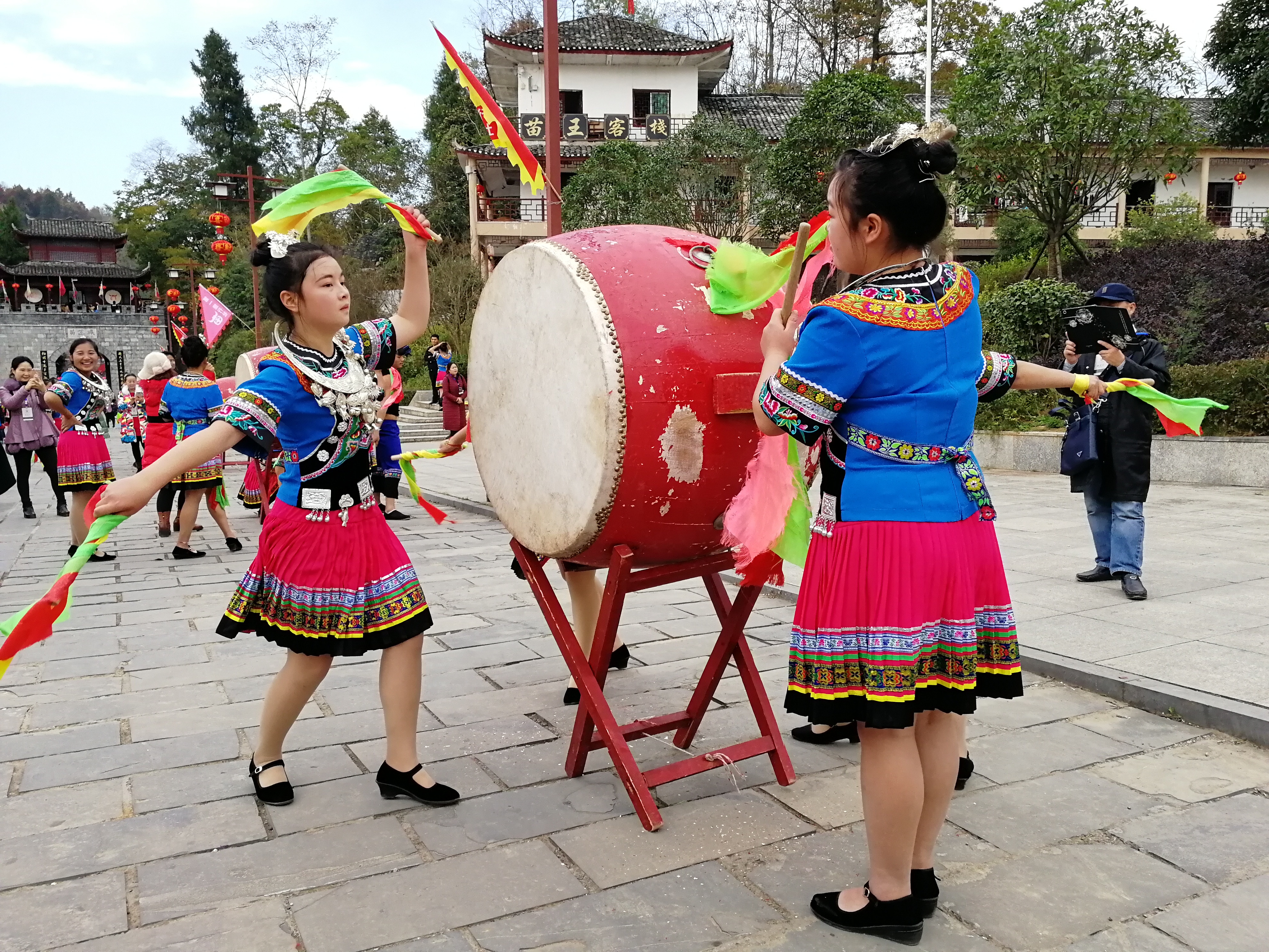 松桃苗王城,苗族同胞们载歌载舞过苗年