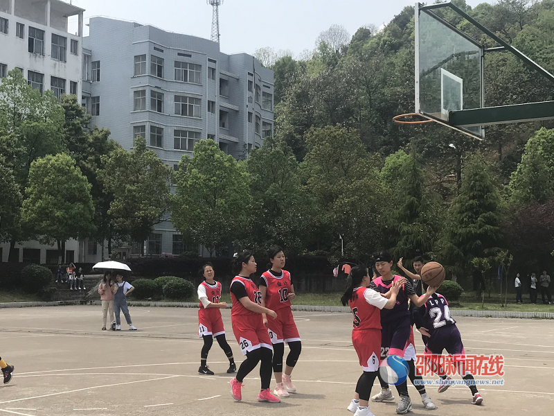 邵阳学院举行“迎新杯”篮球赛_邵商网