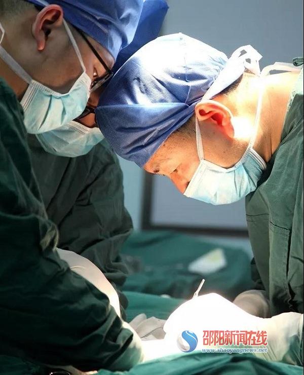 邵阳市中心医院：一台新生儿十二指肠闭锁术中的工匠精神_邵商网