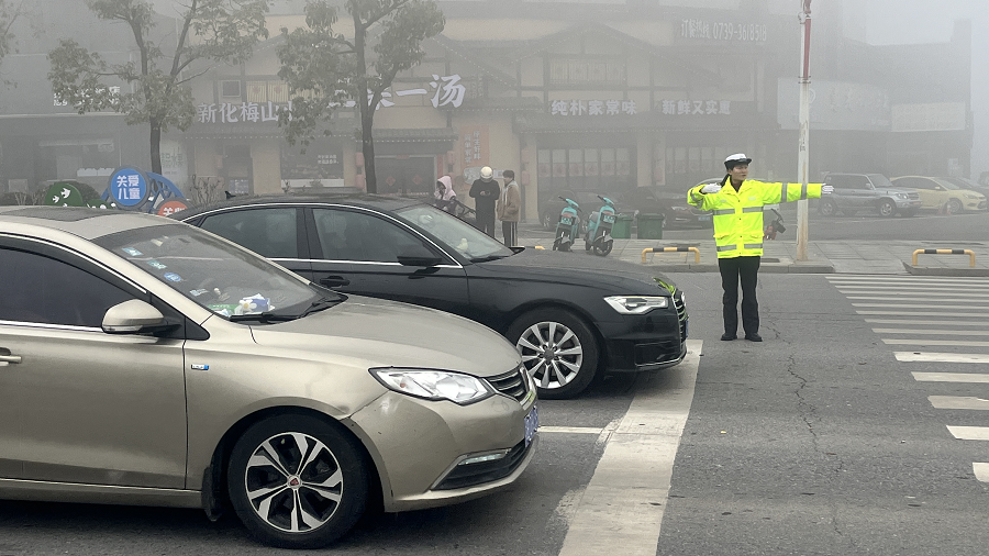 新邵交警完成2024年春节假期道路交通安保工作