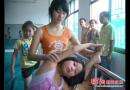 农家小孩暑假忙 跳舞培训人人欢