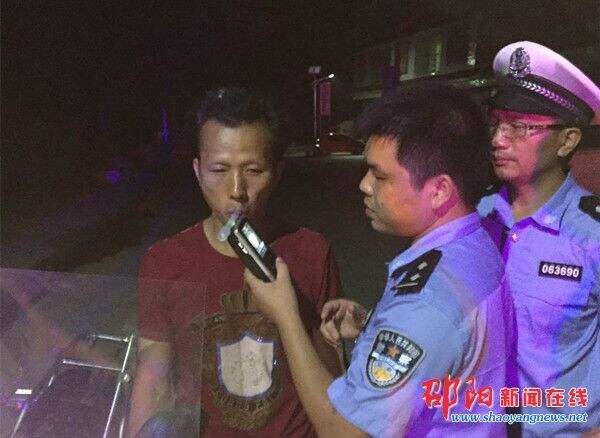 隆回交警大队七江中队联合派出所开展集中清查整治行动