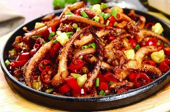 邵阳市首届国际美食节国庆开幕 到坪上吃美食赏美景