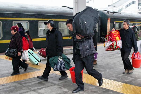邵阳火车站春运期间预计发送旅客30万人次 短途客流增加