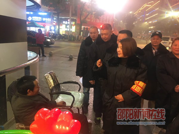 绥宁县长铺镇“夜间巡防”为春节保驾护航
