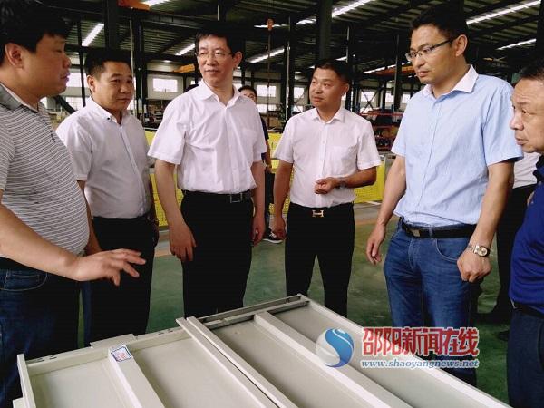 刘事青督办城区水毁设施修复情况并调度工业运行工作