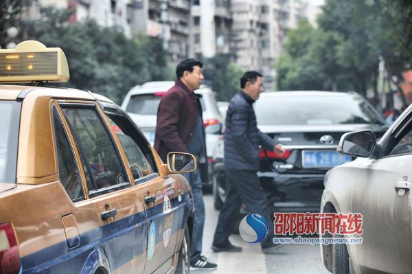邵阳市道路文明交通专项整治让道路交通更文明