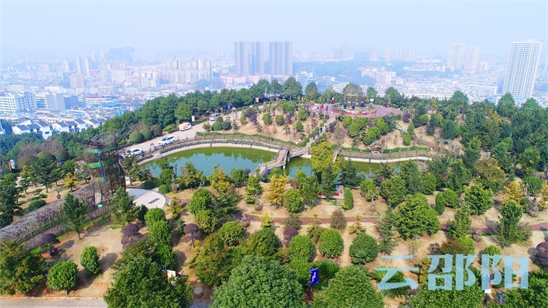 邵阳紫薇公园原入口已封闭，要从这里走，你还不知道吗？