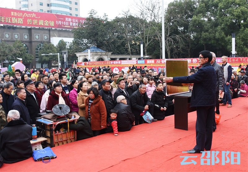 灯谜会擂台赛开始啦。  谢冰  摄.jpg