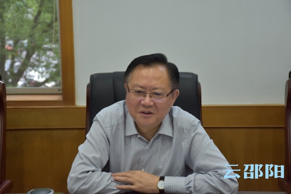 龚文密：扎实推进干部作风建设 积极开展扶贫述职评议