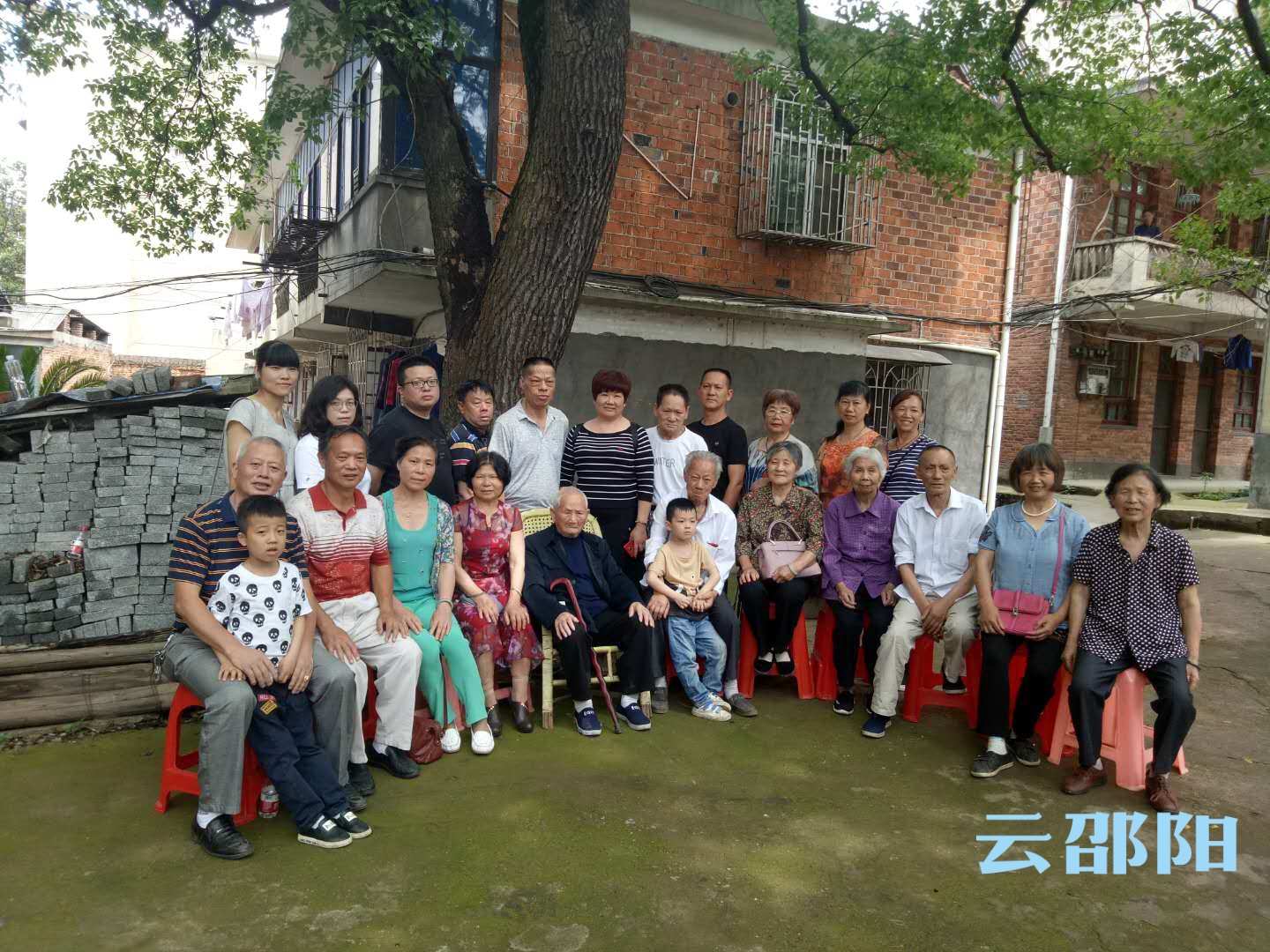 血脉连两岸！离家73年的淑妹子，找到亲姐姐后人