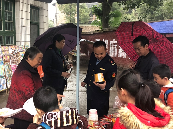 隆回县六都寨镇多举措开展校园周边环境专项治理行动