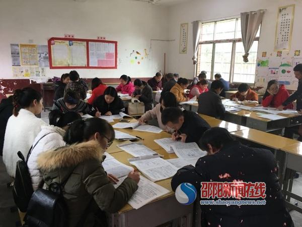 新宁县高桥镇期中考试规范有序效果显著