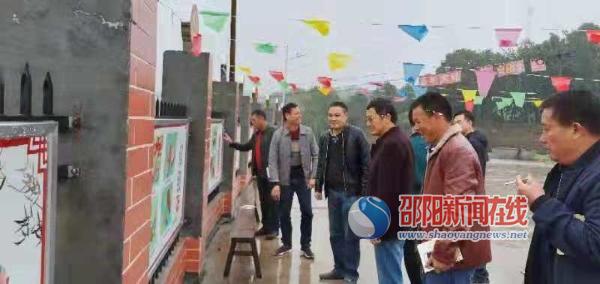 邵阳县长阳铺镇开展扶贫及移风易俗调研活动