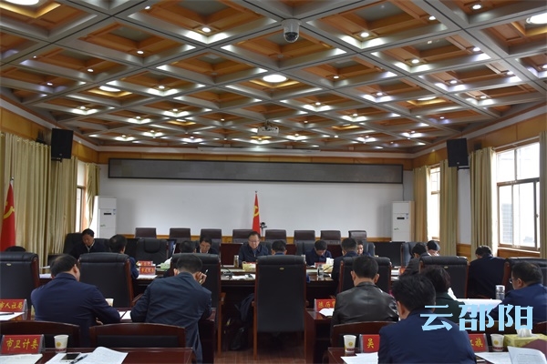 龚文密：对照验收标准确保顺利实现脱贫摘帽目标