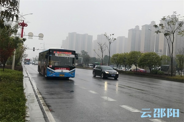 11月18起，邵阳城区7条公交线路绕行，打开看详情