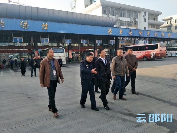 彭华松到汽车北站督查全国文明城市创建工作