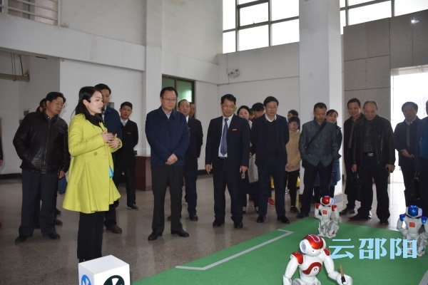 龚文密：全力支持邵阳学院创新发展