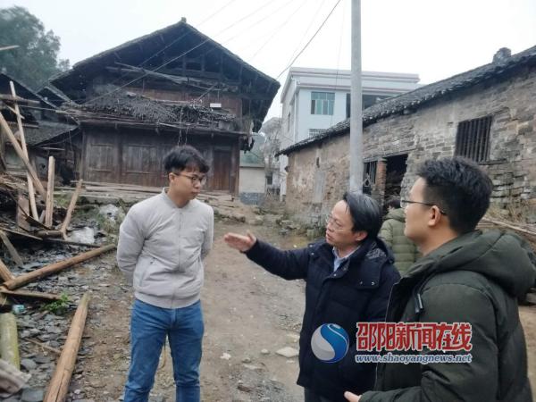 新华社考察队调研隆回县高平峪内文物保护