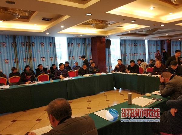 隆回县北山镇县人大代表参加代表团会议参与审议报告