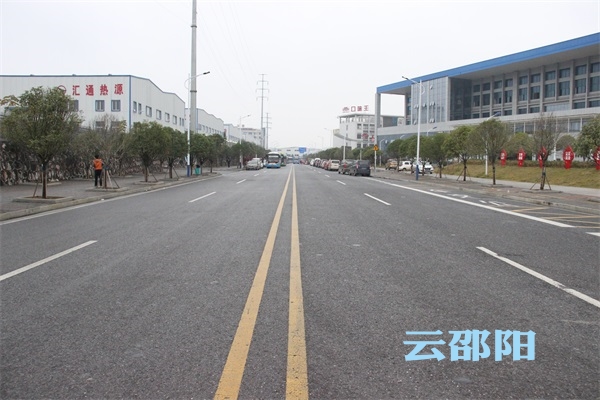 邵阳经开区这个村谋求转型发展，村民日子过得红红火火