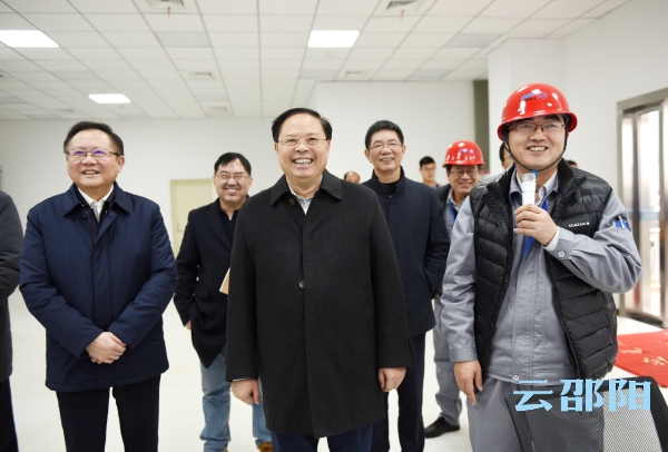 邵阳经开区“拓浦精工”“桑德”项目竣开工 我市2019年产业发展迎来开门红