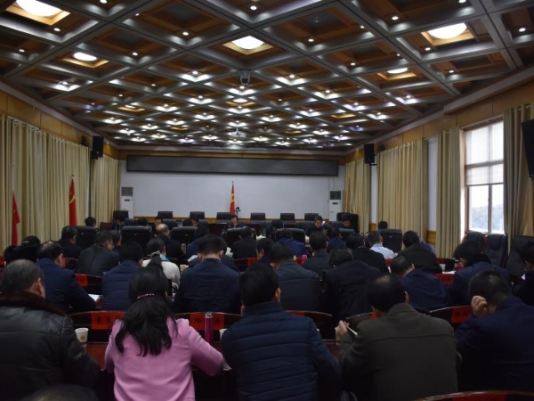龚文密：坚决打赢打好防范化解重大风险攻坚战