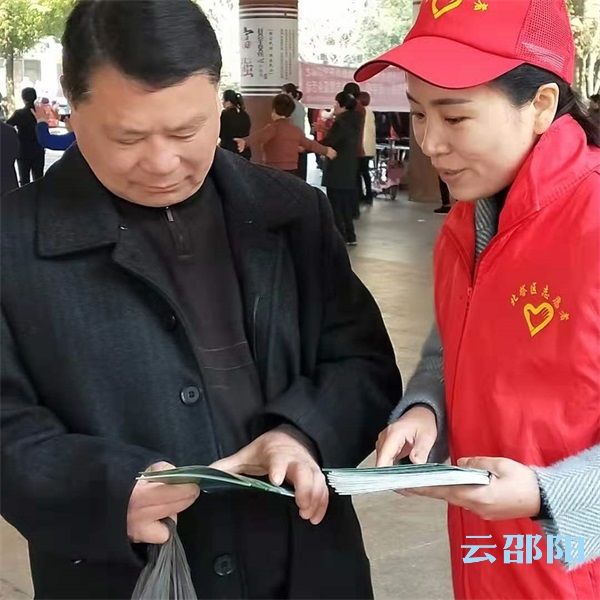 北塔区开展禁毒宣传活动“三进”志愿服务