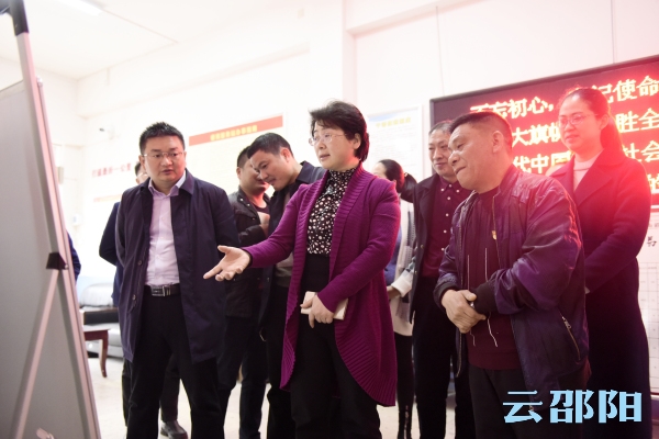 周迎春到三区调研宣传文化旅游工作