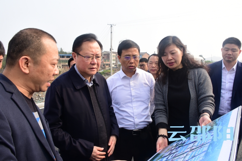 龚文密在邵阳经开区调研：加快速度确保项目早建成早投产