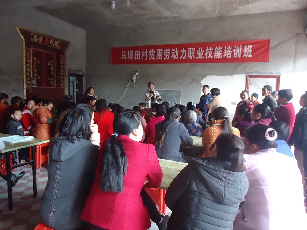 新邵县技术送到家门口，幸福生活有奔头