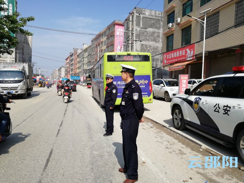 “五一”小长假：邵阳公安交警全警上路保畅通
