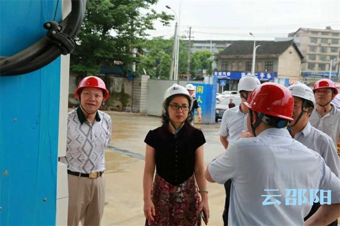 晏丽君督查加油站环保提质整治工作：按时保质完成各项工作任务