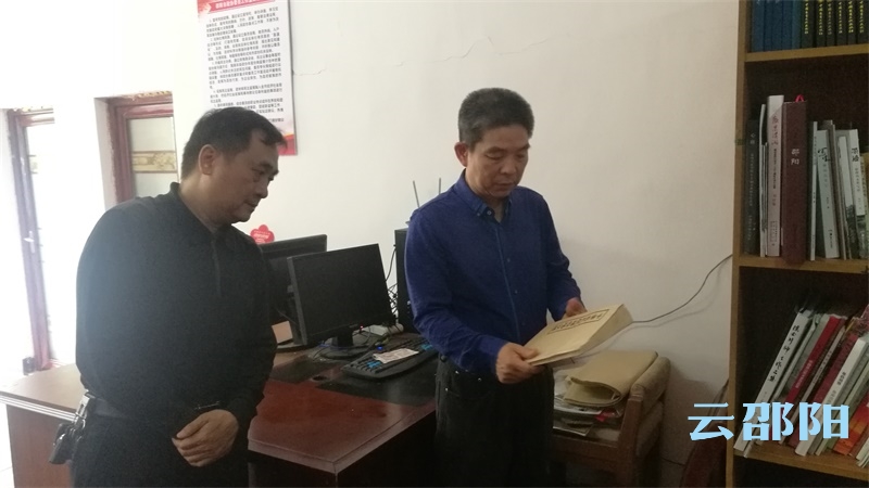 鞠晓阳调研邵阳政协委员工作室创建工作
