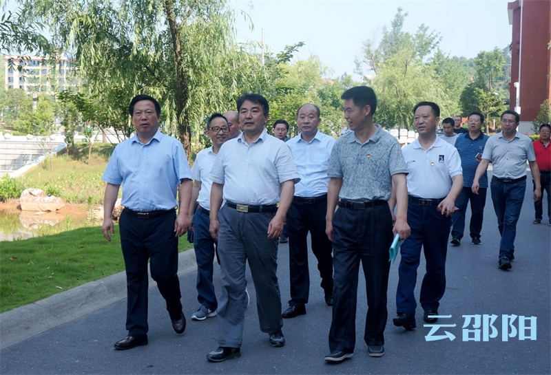 曹普华调研邵阳职院和湘中幼专党建等工作：为推进“二中心一枢纽”建设培养更多优秀人才