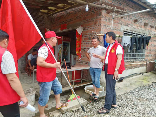 【新时代文明实践】隆回县桃花坪街道南山村积极开展环境卫生清理整治行动