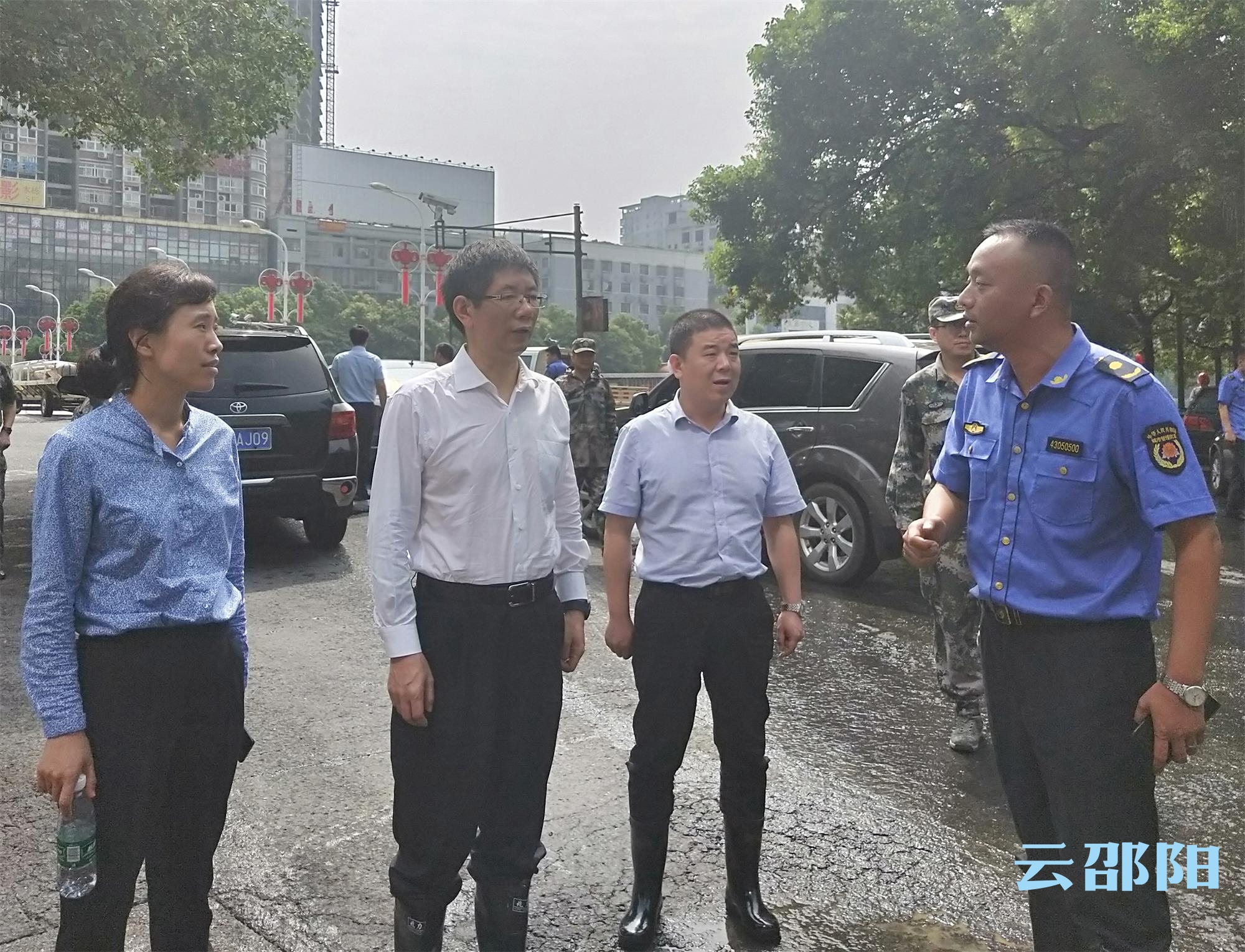 刘事青赴市区督查退洪后相关工作：克服麻痹大意思想  坚守到底确保安全