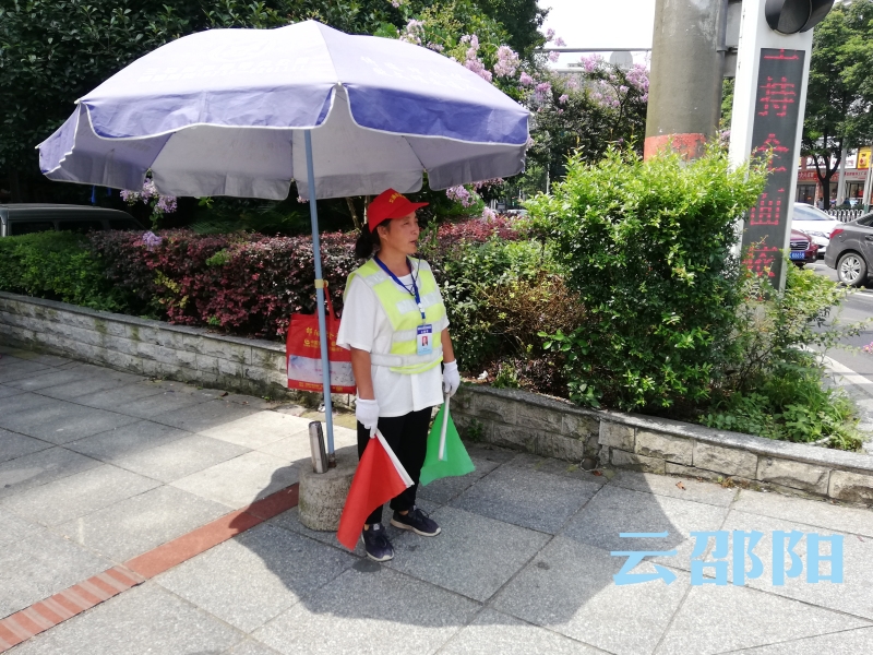 致敬！高温下的劳动者，邵阳因你更美丽