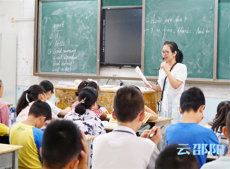 邵阳新学期开学第一天，一起去看看准备情况