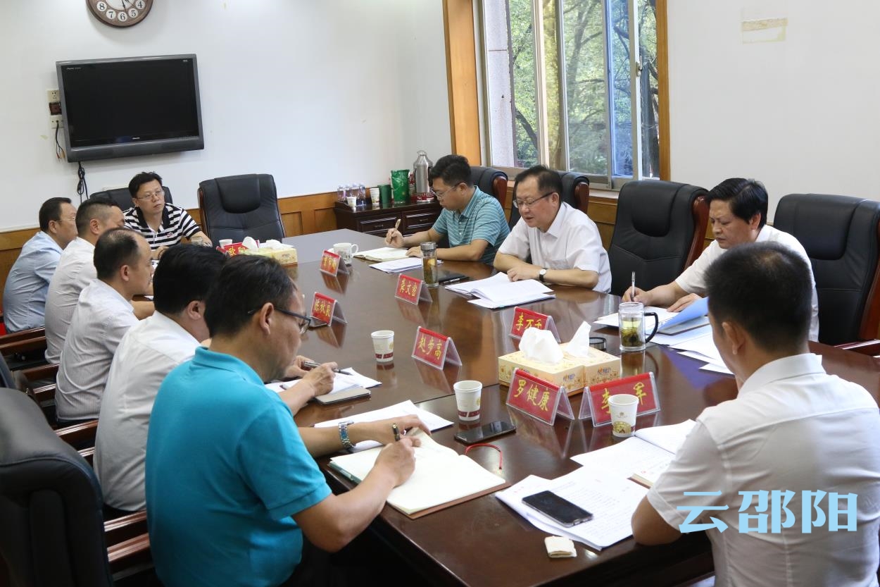 龚文密：坚定不移推进基层减负工作落到实处