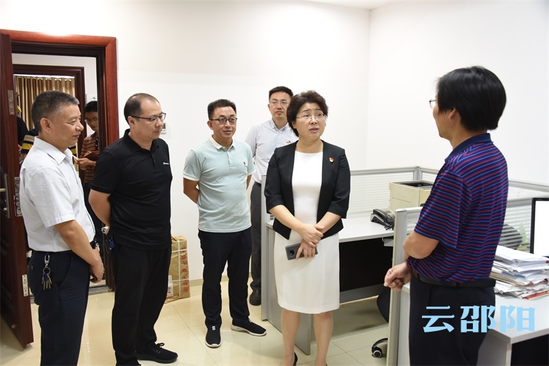 周迎春带队检查全市庆祝新中国成立70周年新闻宣传工作