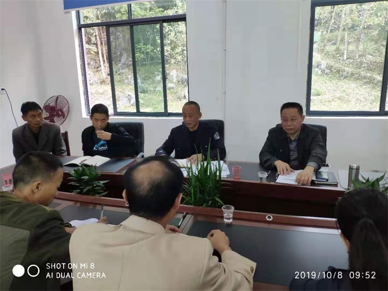 邵阳市公路中心和水利设计院增派队员加强扶贫工作