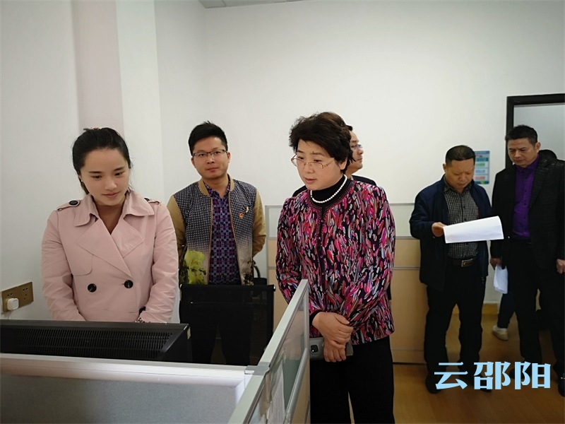 周迎春率队督导我市全国文明城市创建工作