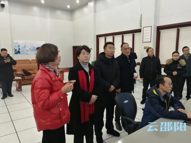 周迎春到新宁开展 “春雷2020” 安全生产专项督查和扶贫济困送温暖“春风行动”