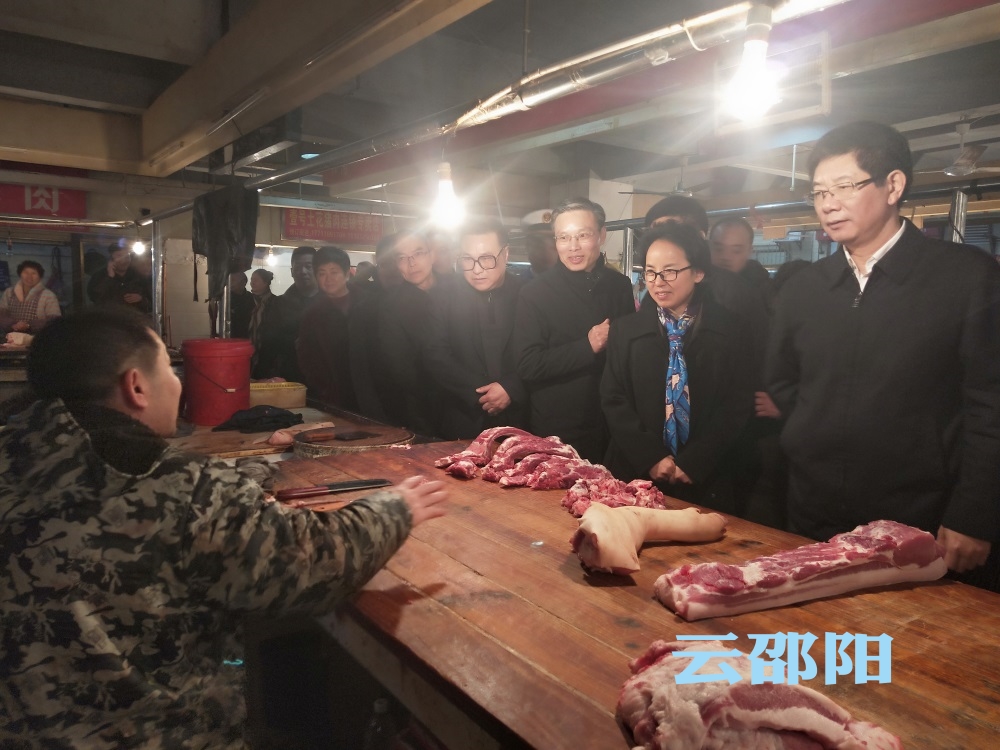 刘事青检查食品安全工作：落实“四个最严”  确保群众“舌尖上的安全”