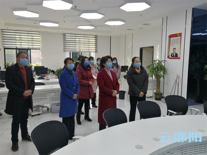 周迎春到市辖三区督导疫情防控宣传工作