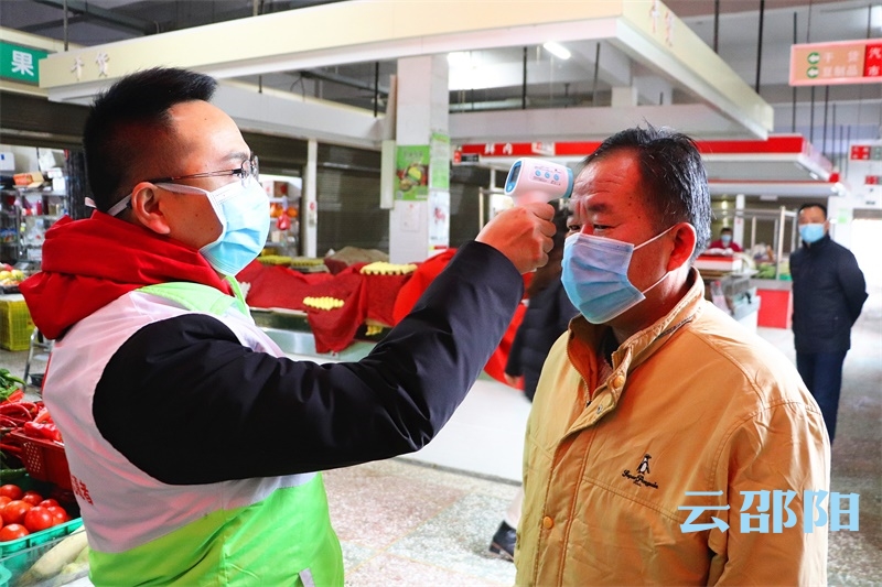 双清区汽制农贸市场开市  保障居民“菜篮子”