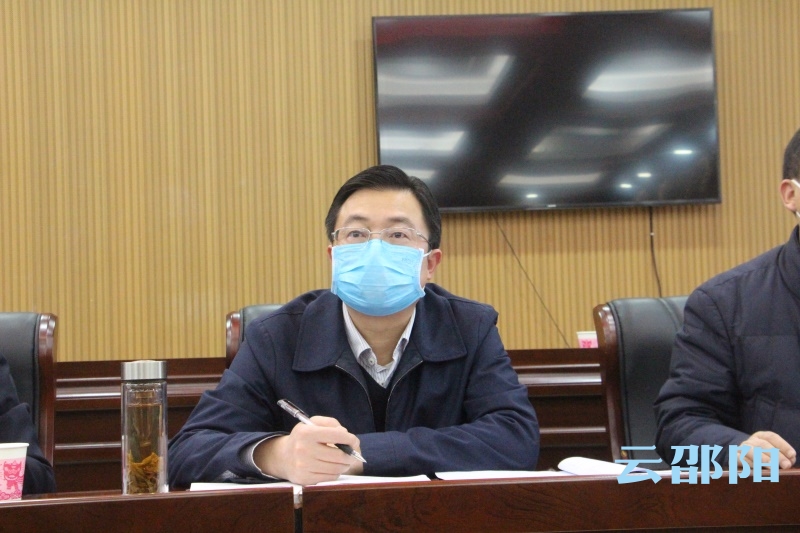 蔡典维调度市疫情防控工作指挥部综合组工作：发挥好参谋部和指挥中心作用