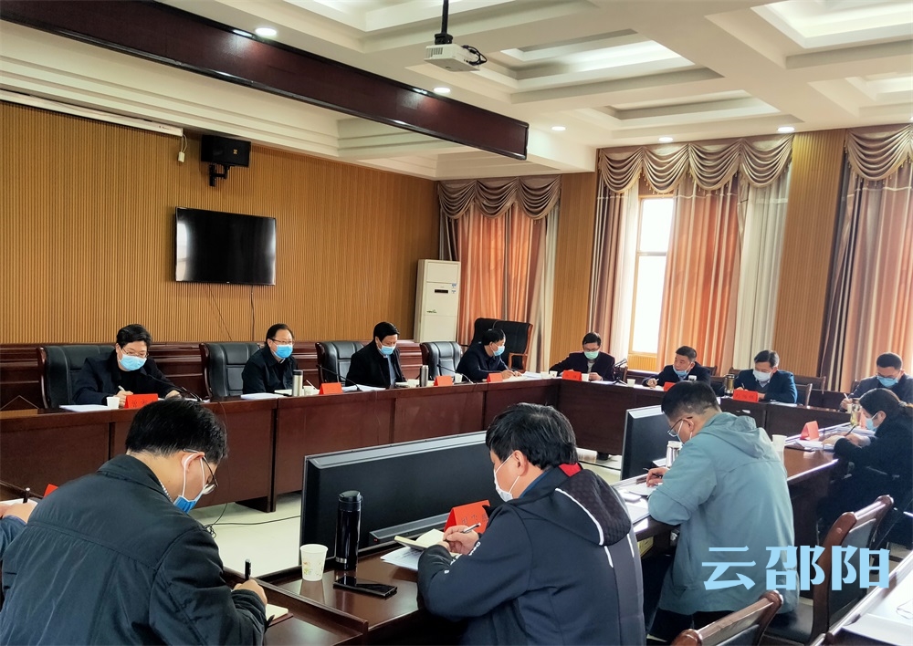 龚文密在社区疫情群防群控工作会议上强调：提高认识强化责任织密织细社区防控网